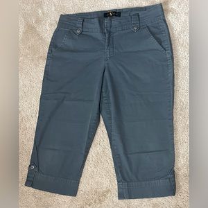 Gloria Vanderbilt Capris